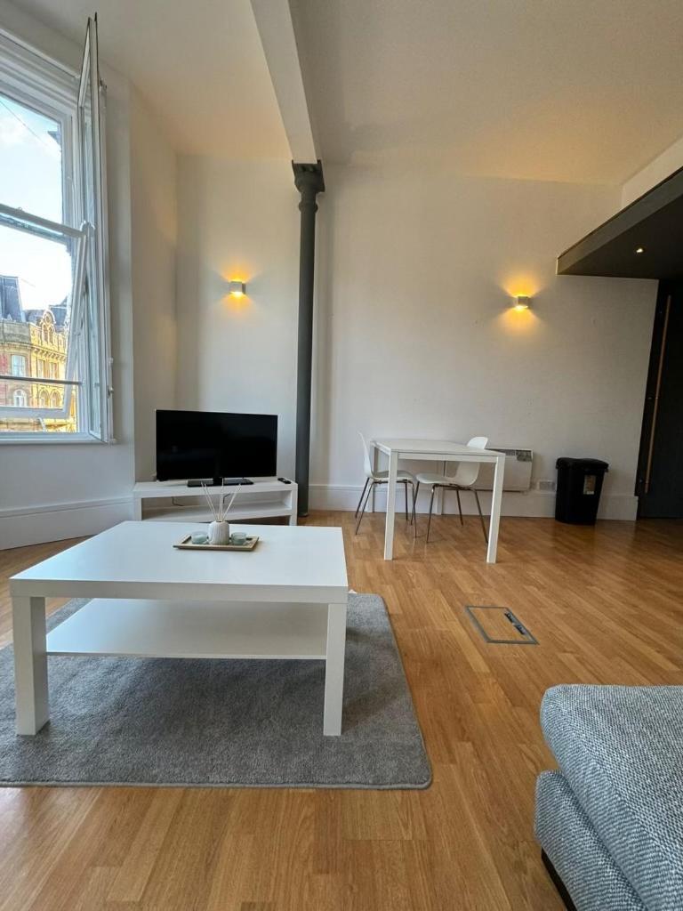 Hepworth Chambers - 2 Bedroom Apartment Лийдс Екстериор снимка